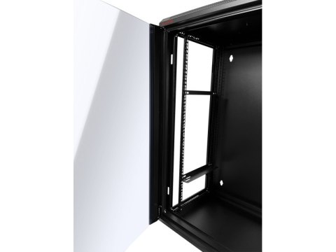 Szafka rack wisząca 19" 18U 600x450, niedzielona, drzwi szklane jednoskrzydłowe, tył osłona pełna, osłony boczne zamykane na klu