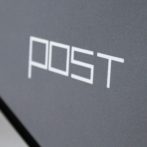 Skrzynka pocztowa na listy z gazetnikiem Inox Srebrna POST stylowa