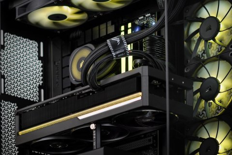Actina iCUE i7-14700KF/32GB/2TB/RTX5080/1000W