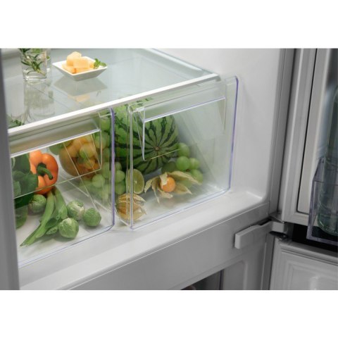 Chłodziarko-zamrażarka LNT6NE18S SMK Electrolux