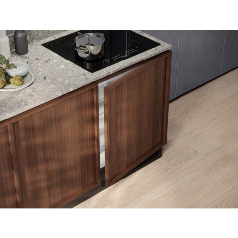 Chłodziarka LXB2AE82S Electrolux