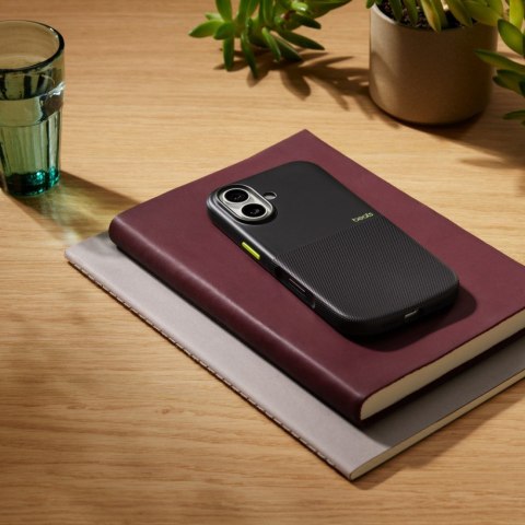 Etui Beats Rugged zgodne z MagSafe i panelem Sterowanie aparatem do iPhonea 17 - himalajska czerń