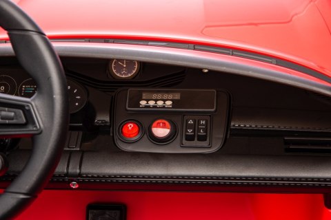 Pojazd Porsche Taycan Turbo S Czerwony