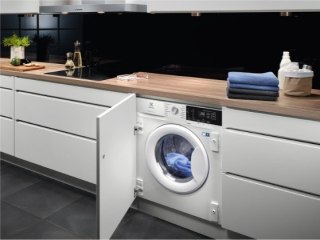 Pralka do zabudowy EWN7F447WIP SMK