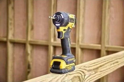 Zakrętarka udarowa 1/4" 18V XR DCF870N DEWALT