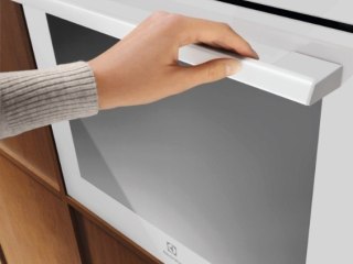 Piekarnik LOE8F38V biały