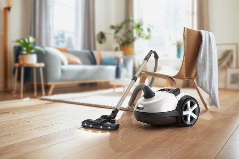 Odkurzacz workowy Philips Performer LED 8000 Series z technologią TriActive, model XD8142/12, moc 900W