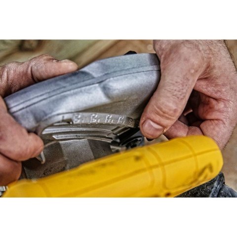 Pilarka tarczowa 184/16mm 1350W DeWalt