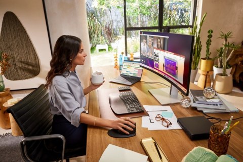 Monitor konferencyjny S7 Pro 734pm WQHD 8K157UT#ABB