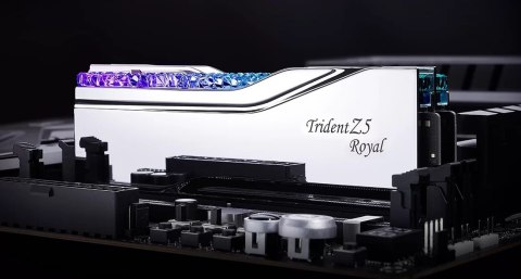 Pamięć RAM DDR5 32GB PC 7600 CL36 G.Skill KIT (2x16GB) TR5S RGB Królewski