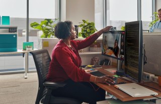 HP Poly Zestaw słuchawkowy stereo Poly Blackwire 3325 USB-C z certyfikatem Microsoft Teams + wtyczka 3,5 mm + przejściówka USB-C