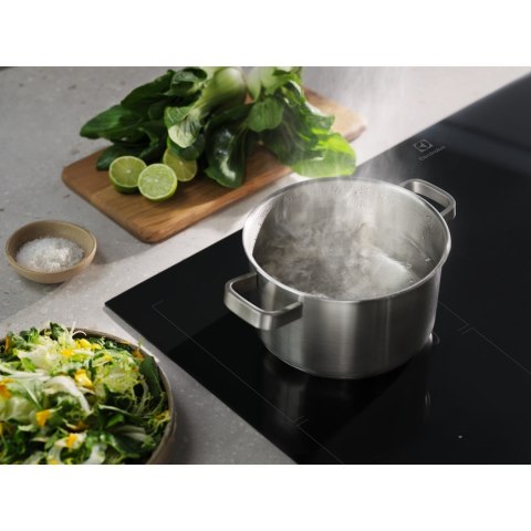 Płyta indukcyjna ELECTROLUX EIV734 60 cm | 4 pola | PowerBoost | timer | czarny