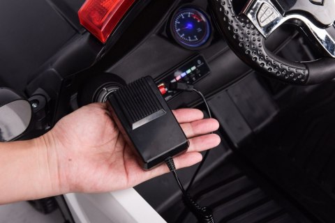 Pojazd Super Police Ramiz